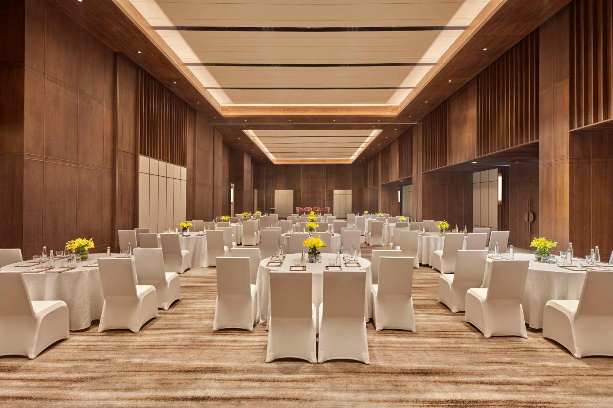 Hilton Gurugram Baani City Centre Gurgaon Eksteriør billede