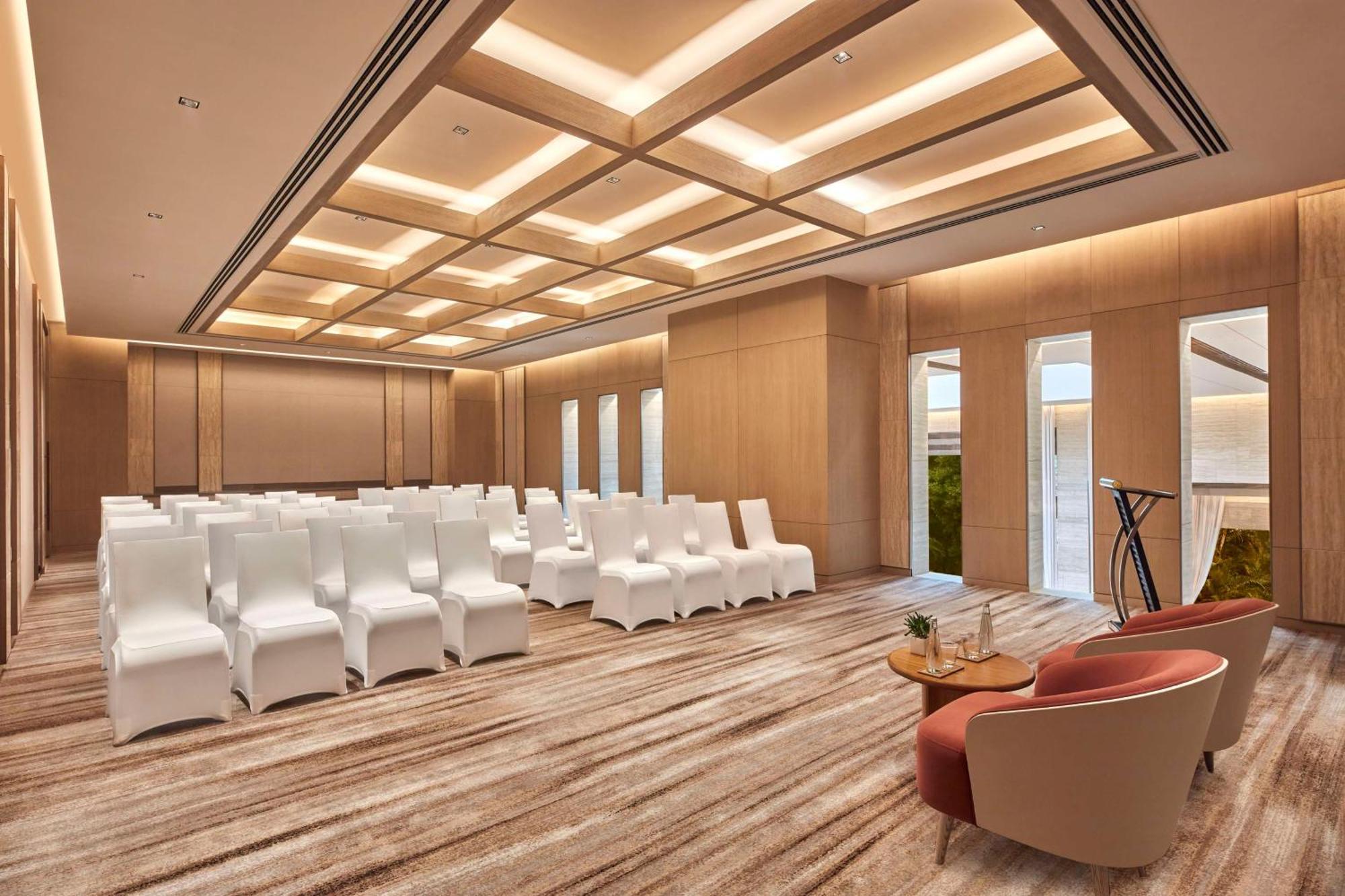 Hilton Gurugram Baani City Centre Gurgaon Eksteriør billede