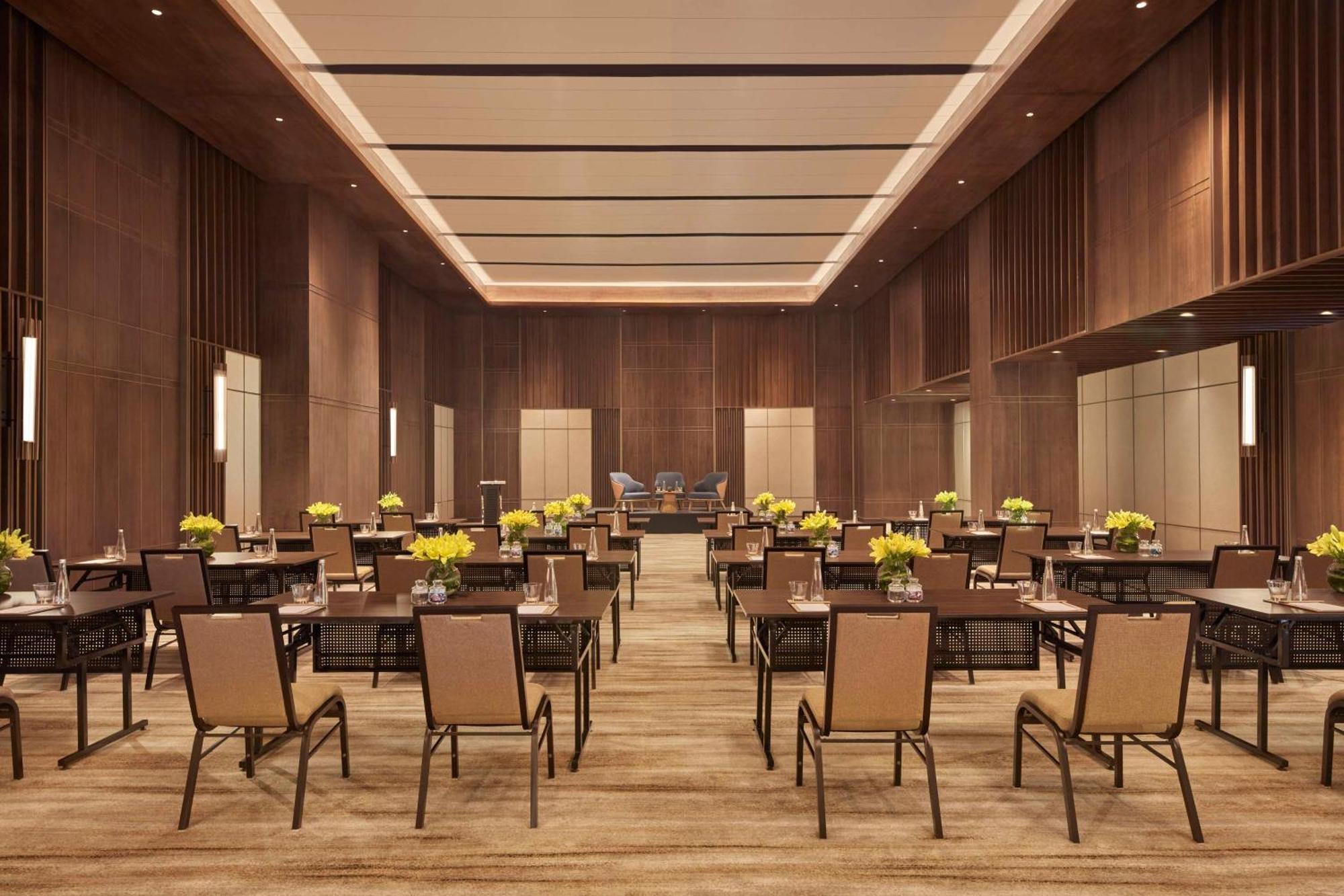Hilton Gurugram Baani City Centre Gurgaon Eksteriør billede